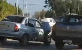 pelea transito merlo dos