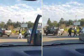 pelea transito merlo