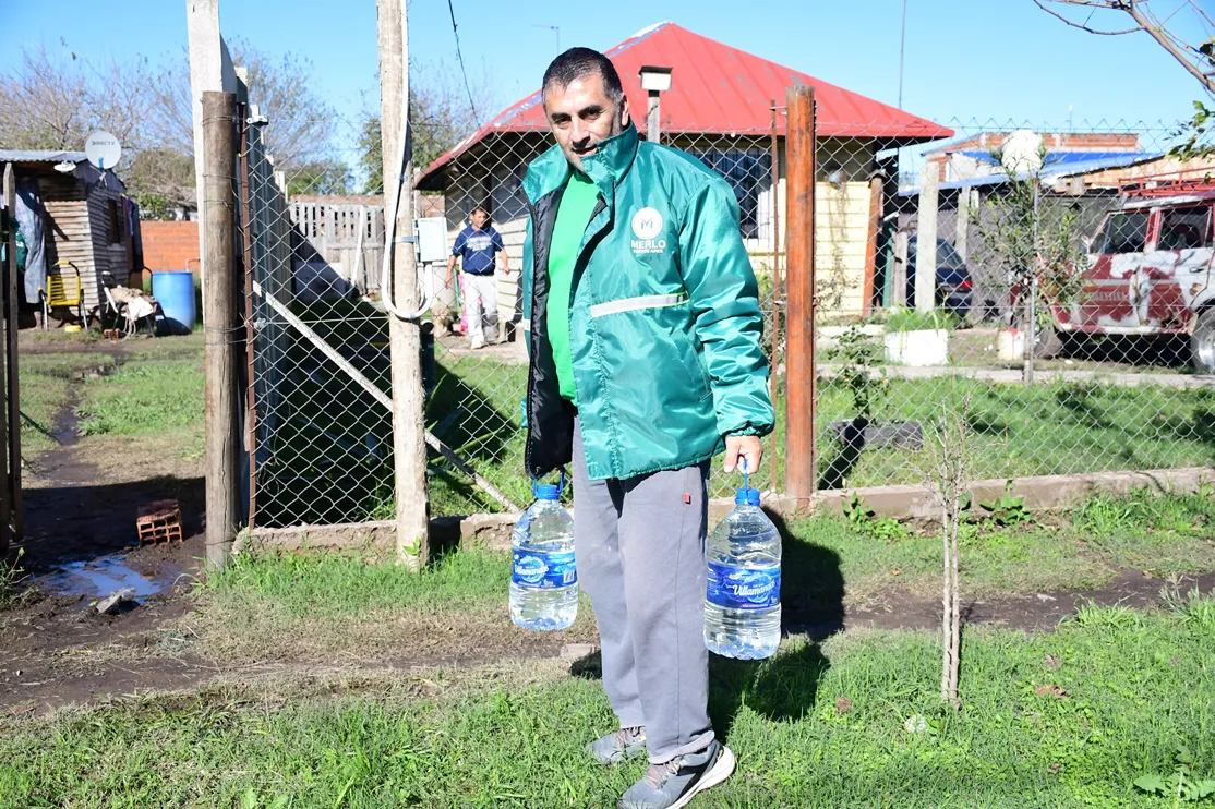 asistencia social en merlo dos