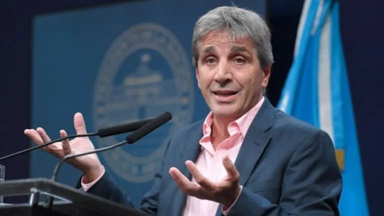 caputo-prometio-fortalecer-las-reservas-del-banco-central-N2UBVU5LLNFKZGXA7J3PZYUAHI