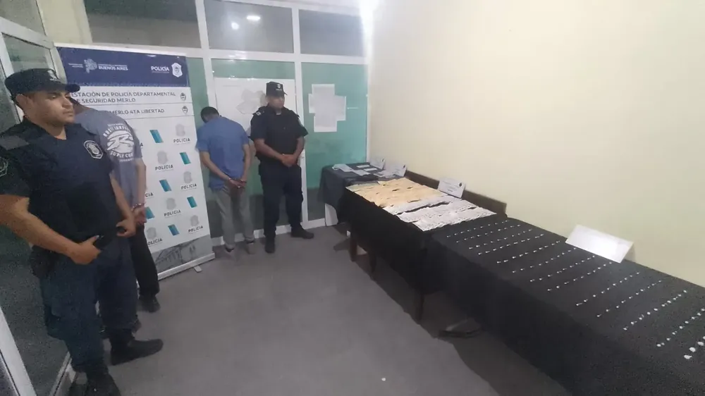 Foto - Detenidos por venta de estupefacientes (4)