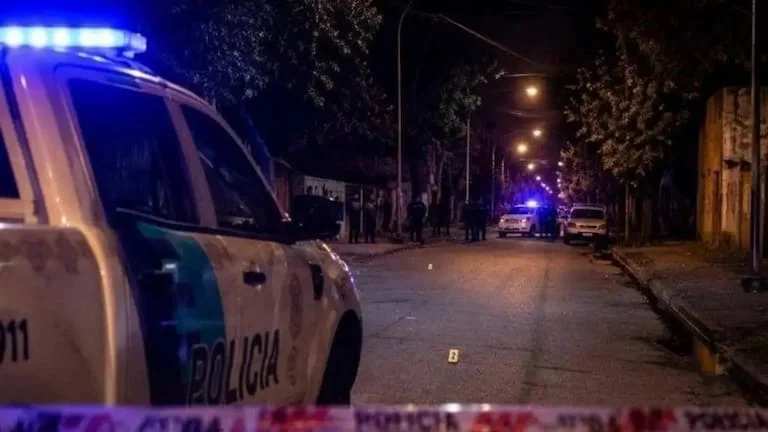 un-policia-se-enfrento-con-motochorros-en-los-DISVLTFO2FGEDOSGKOG7WUIFQM