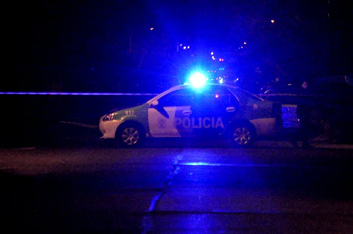 policia-noche